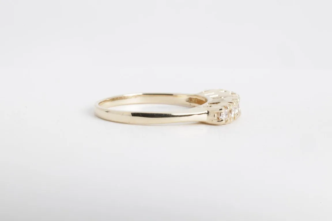 14k Yellow Gold 0.42ctw Diamond Anniversary Band Size 6 (2.60g.)