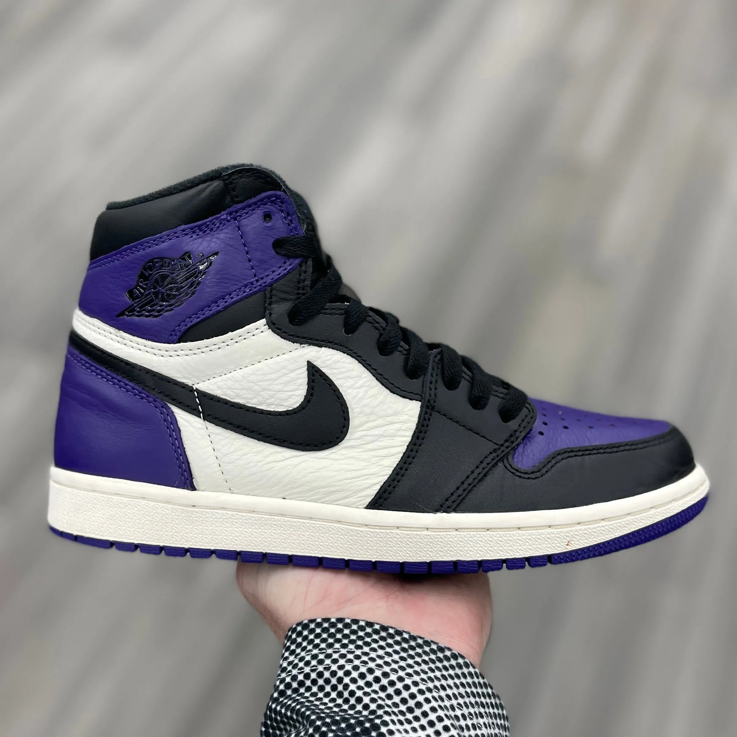 Air Jordan 1 Retro High OG “Court Purple”