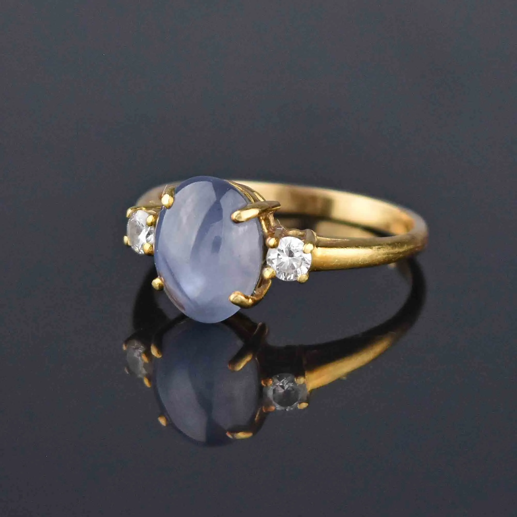 Art Deco 18K Gold Natural Star Sapphire Diamond Ring