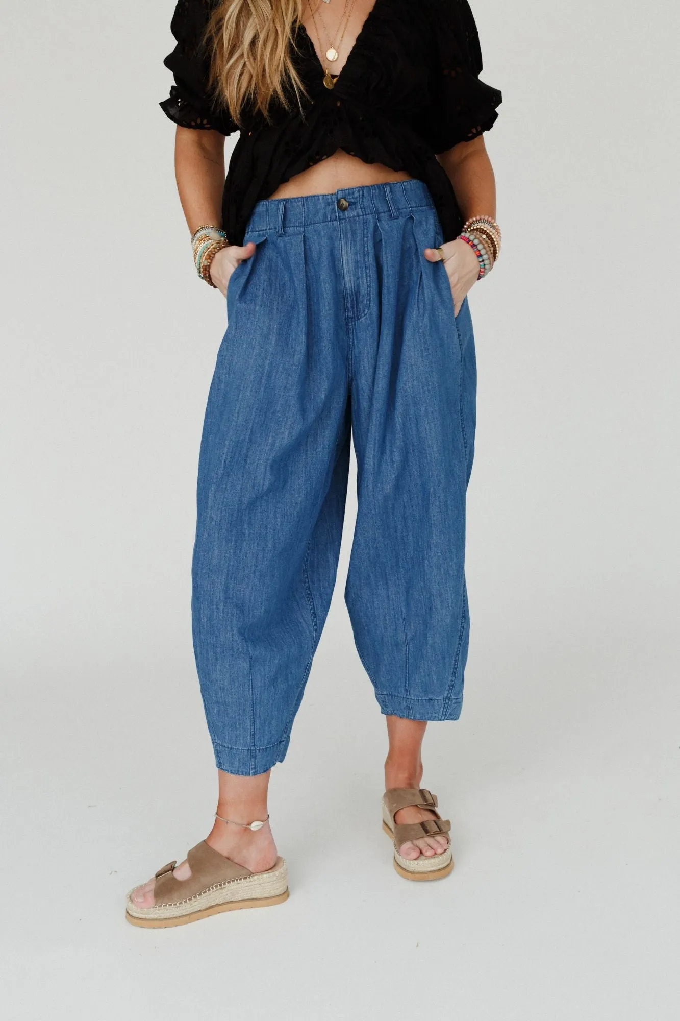 Cool Touch Pleated Pants - Denim