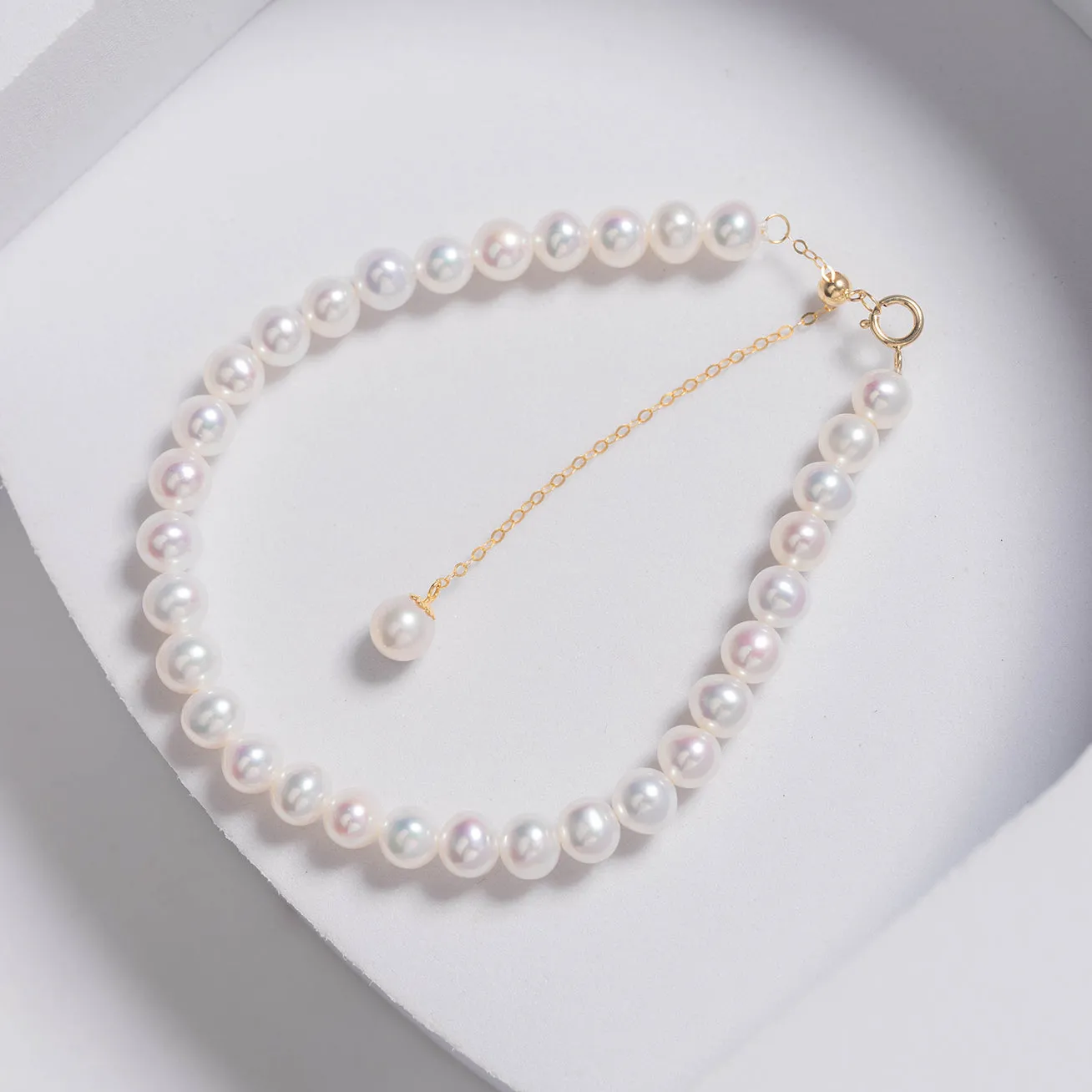 Elegant 18K Solid Gold Freshwater Pearl Bracelet KB00010