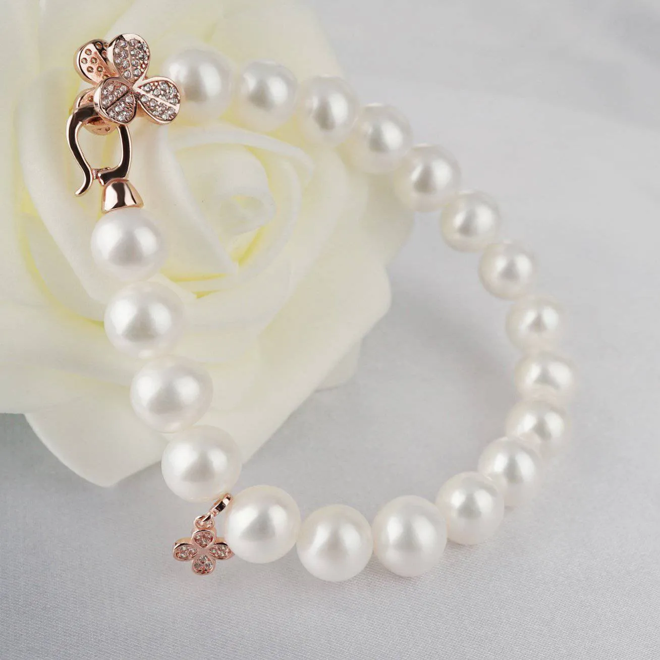 Elegant Freshwater Pearl Bracelet WB00031 | GARDENS