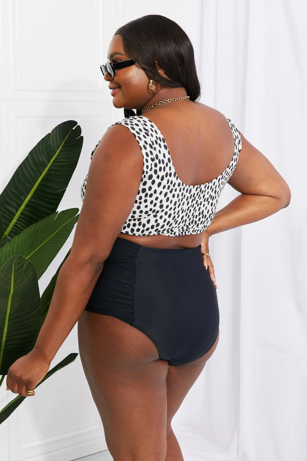 Marina West Swim Sanibel Crop-Badeoberteil und geraffte Hose im Set in Schwarz