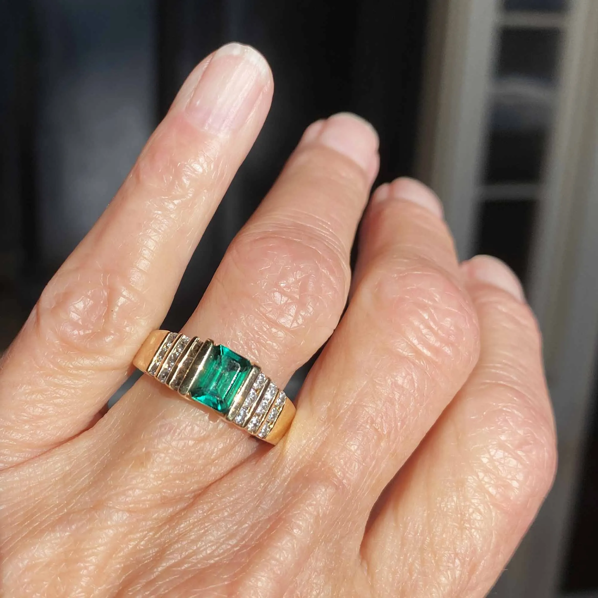 Vintage 14K Gold Emerald and Diamond Ring