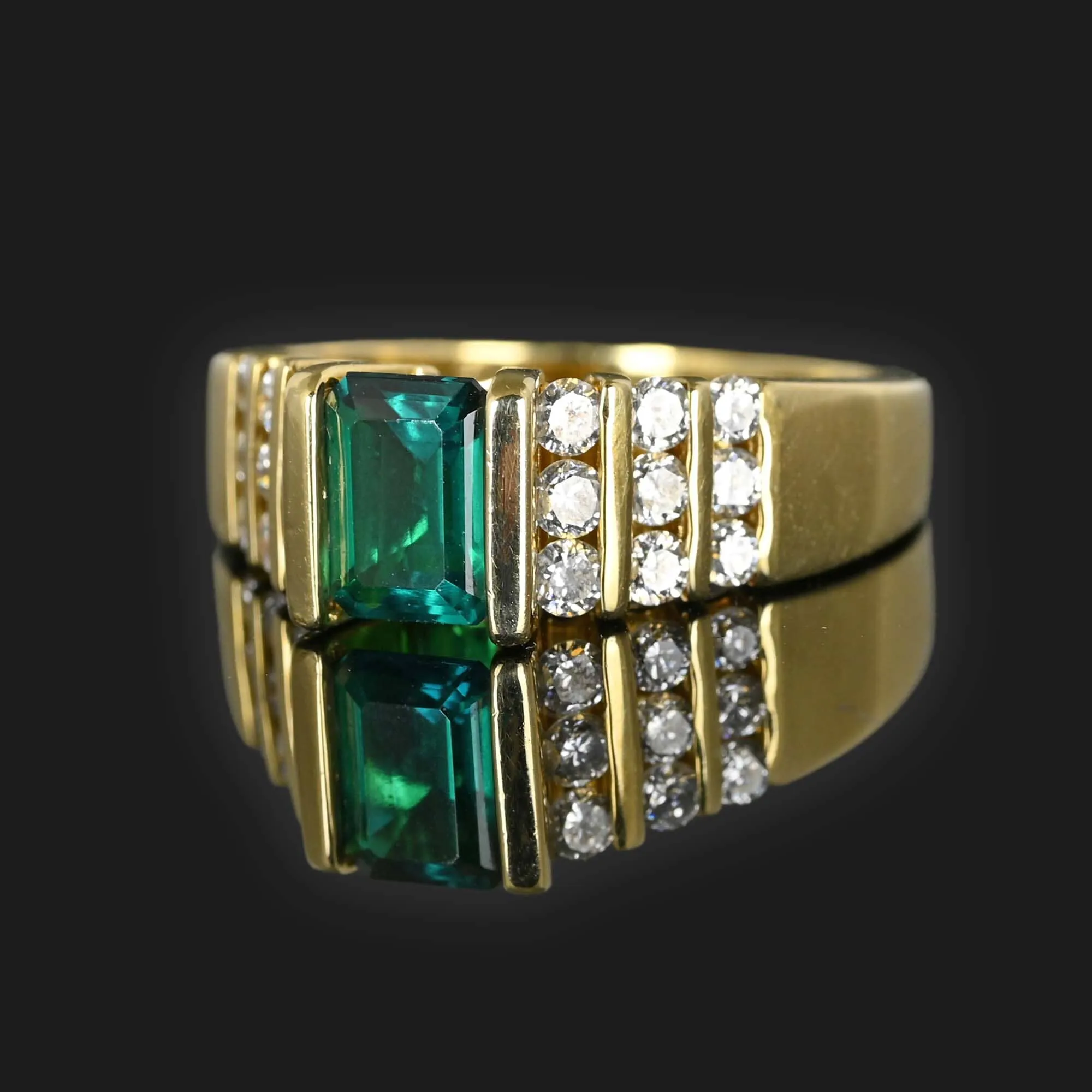 Vintage 14K Gold Emerald and Diamond Ring